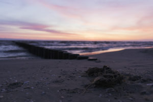 Strand bei Sonnenaufgang
